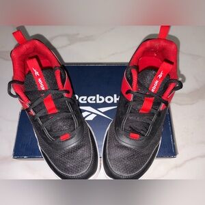 Reebok Kids Sneakers in Red&Black for Junior size 4
